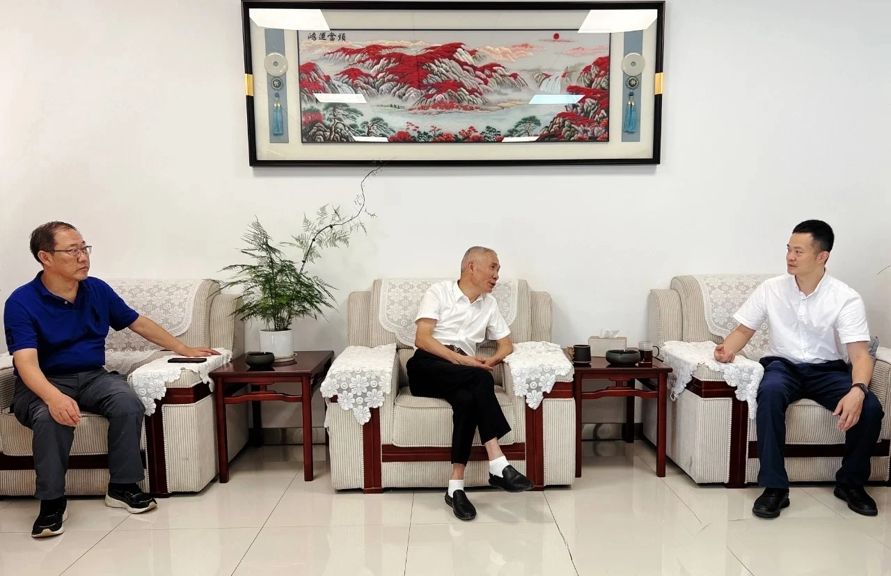 重庆市经信委材料处领导一行莅临治地环保调研指导，共话固废利用发展新路径